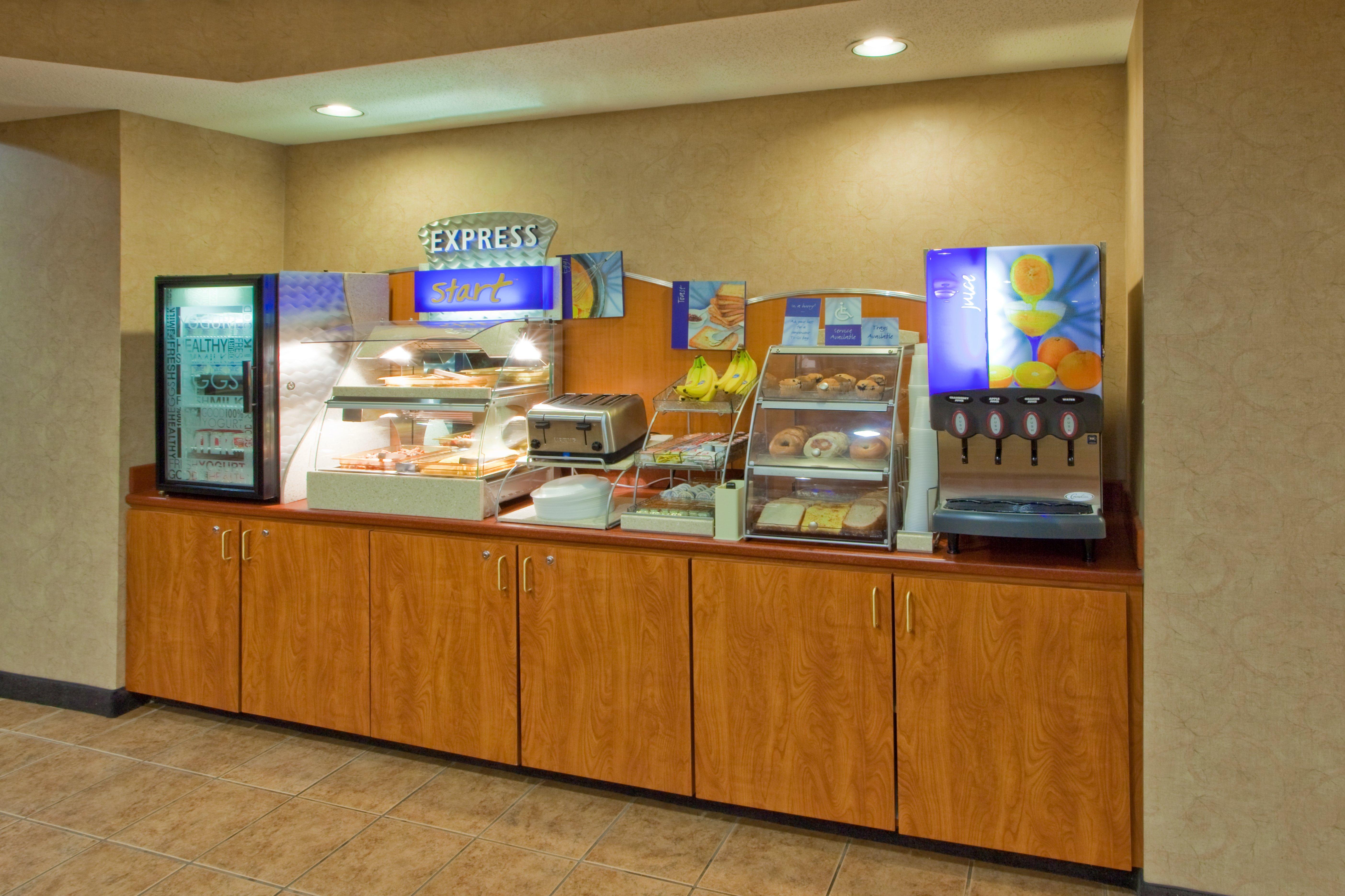 Holiday Inn Express Hanover By Ihg Exteriör bild