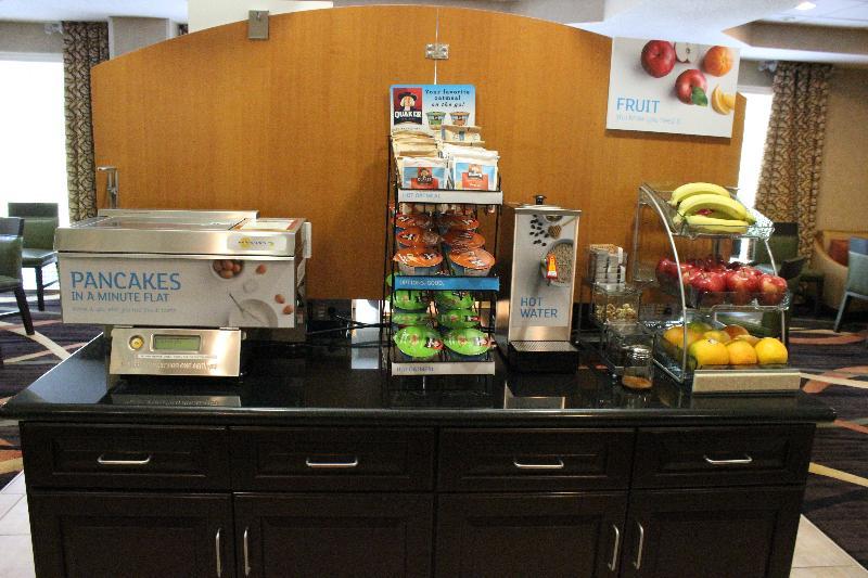 Holiday Inn Express Hanover By Ihg Exteriör bild